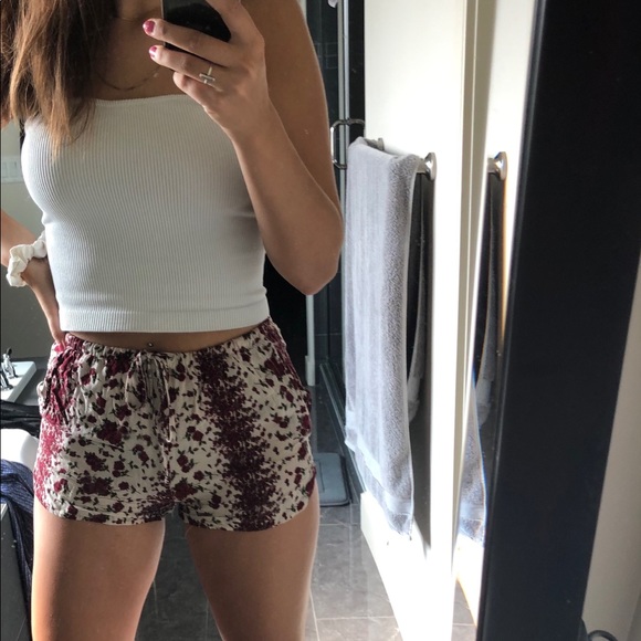 Brandy Melville shorts - Picture 1 of 3